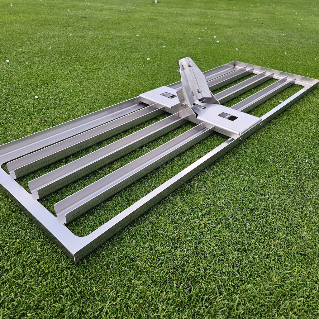 100cm breiter Rasenrakel aus Edelstahl mit Stielaufnahme 